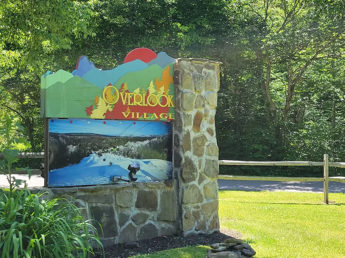 1 Br: Studio Overlook 21-C