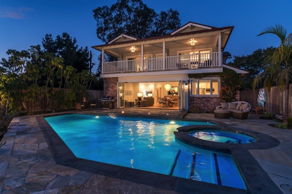 Ocean front home, next to beach access, heated pool and spa