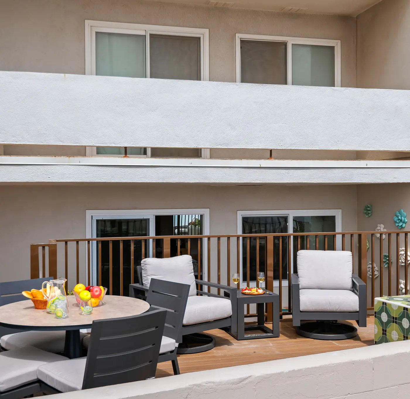 Carpinteria Shores CS 105