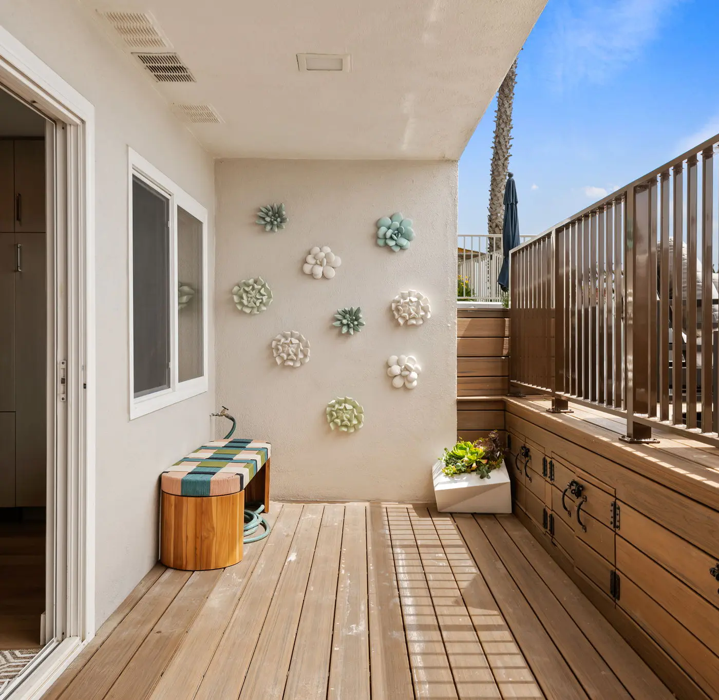 Carpinteria Shores CS 105