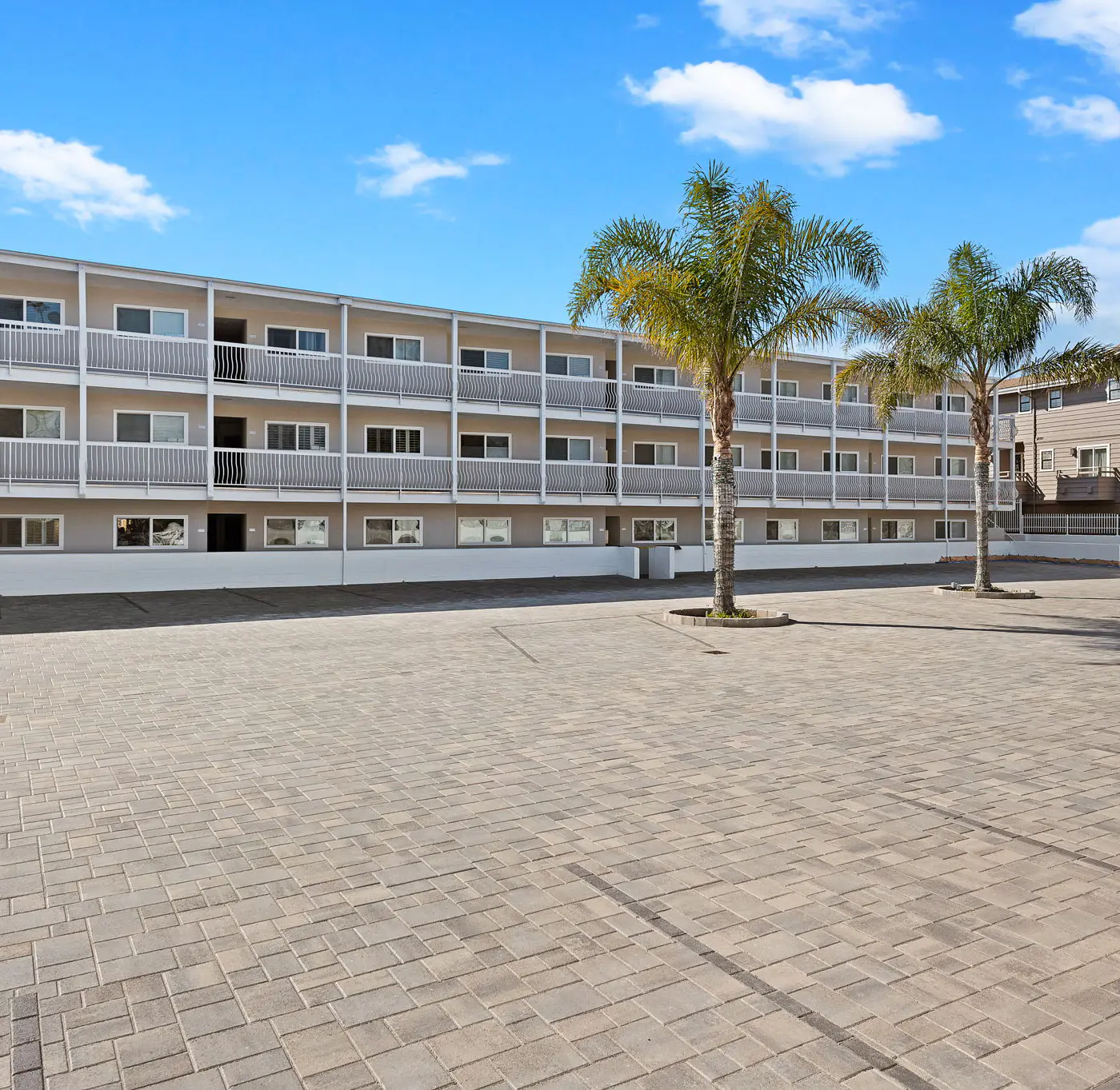 Carpinteria Shores CS 206