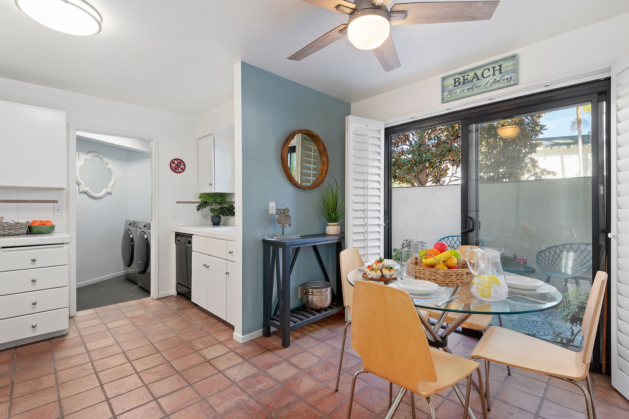 Nautical Breeze - Walk to Beach, Wharf, Downtown, & Funk Zone!