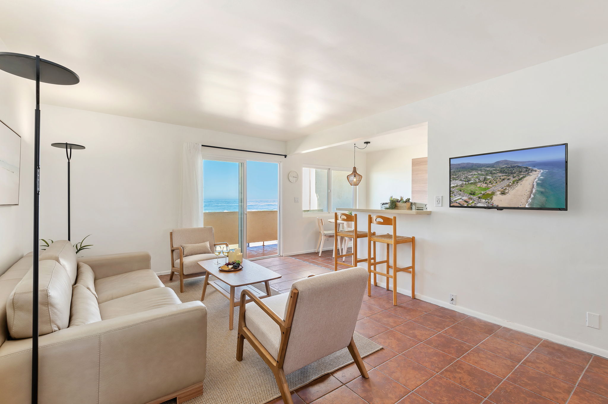 Carpinteria Shores CS 210