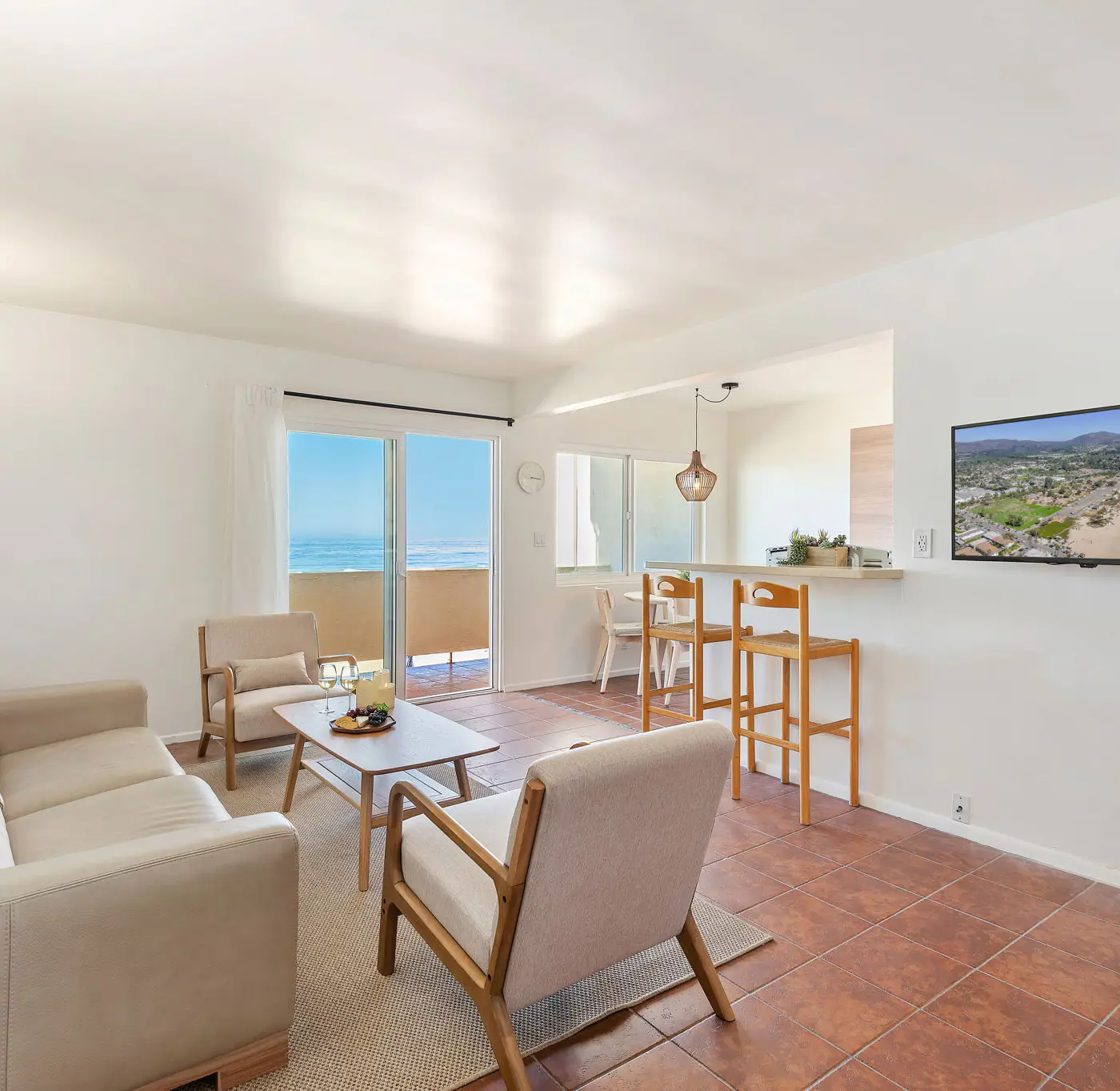 Carpinteria Shores CS 210