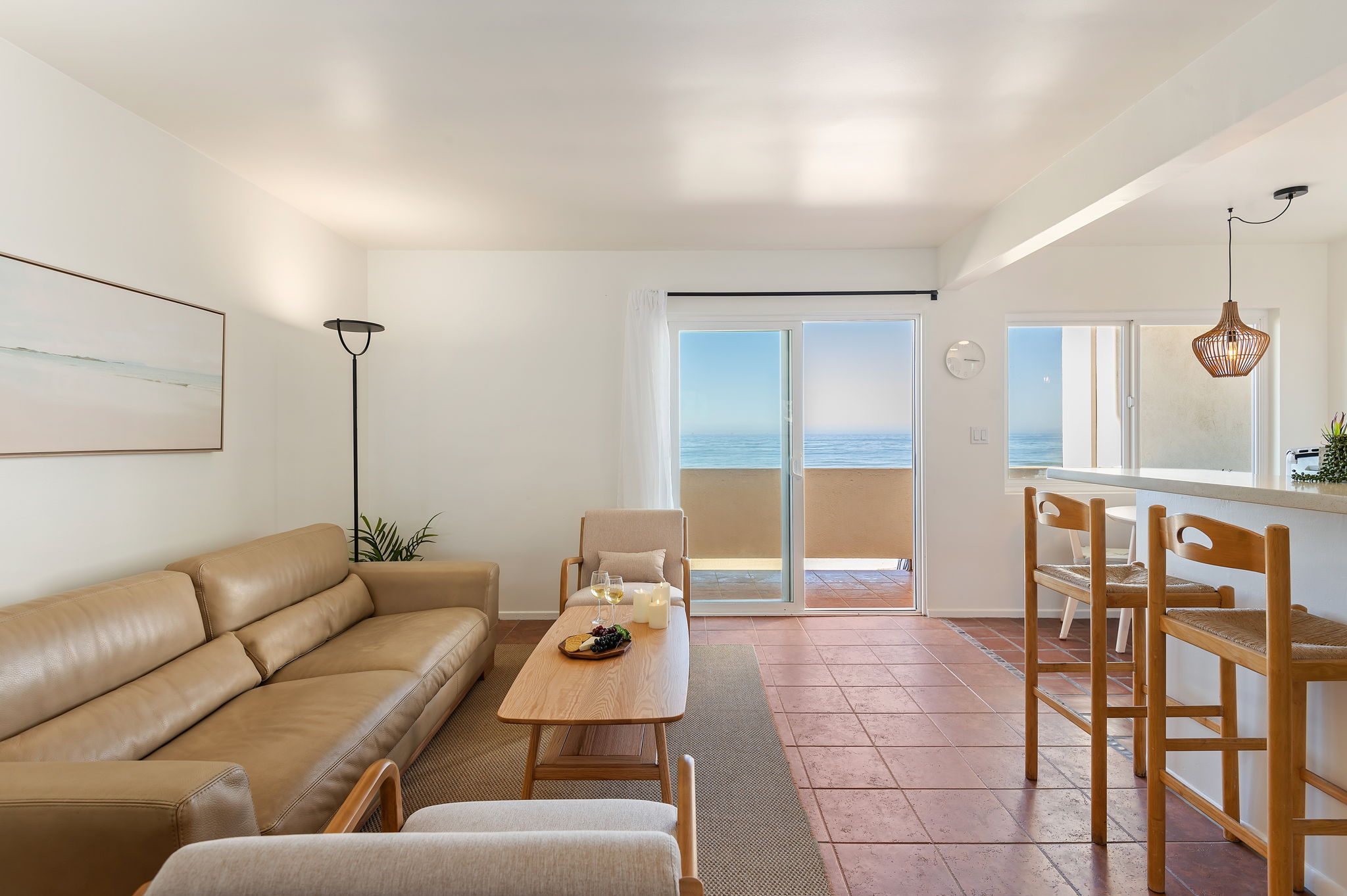 NEW 2 BR Condo I Carpinteria. Lovely Sunsets & Walk Everywhere!