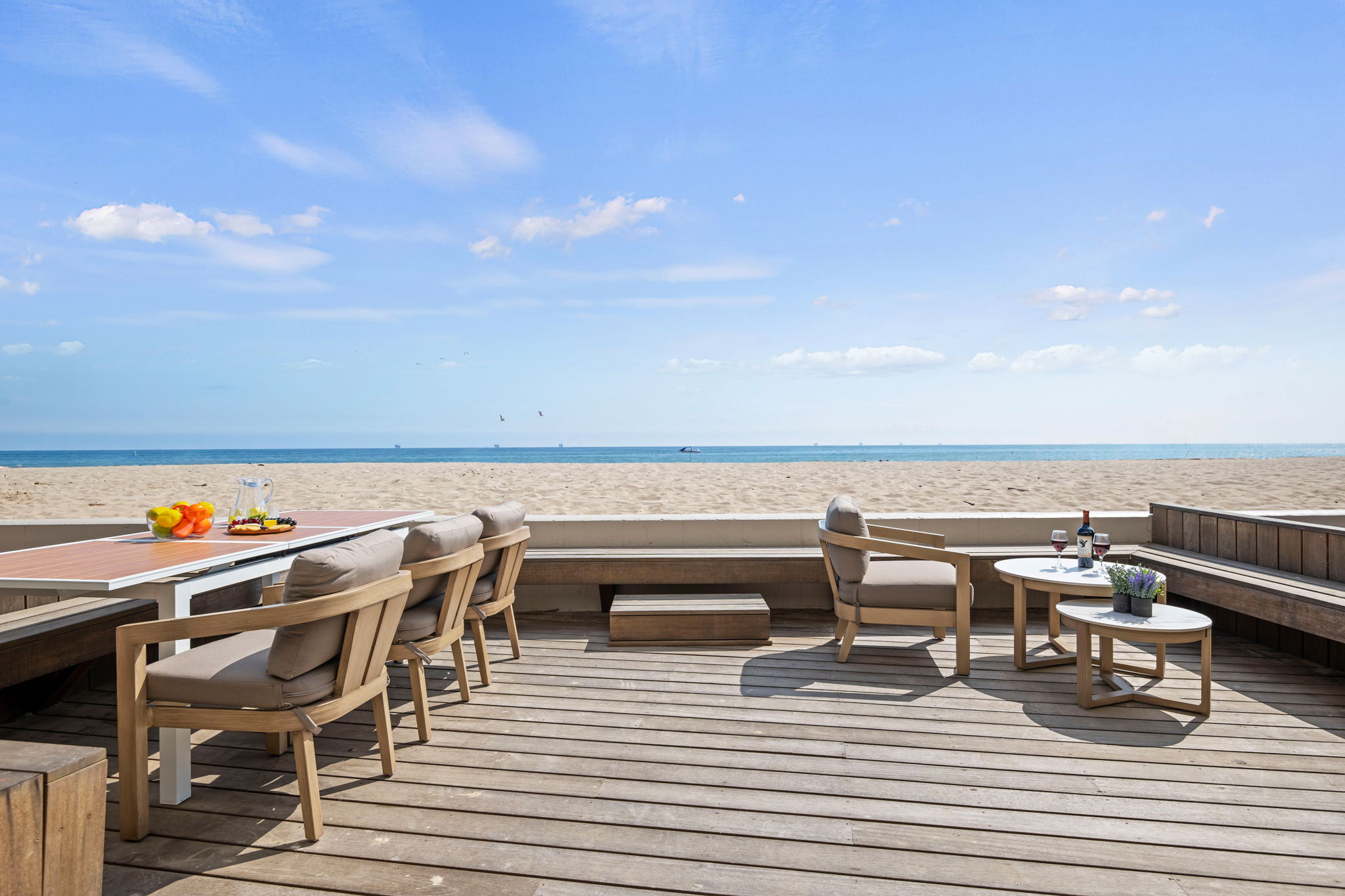 NEWLY Remodeled 109 Lush 2BD Beachfront Condo - Bliss of the Beach!