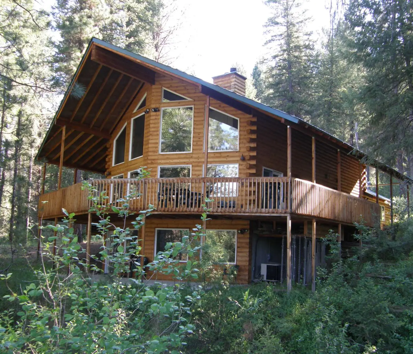 Middlefork River Chalet