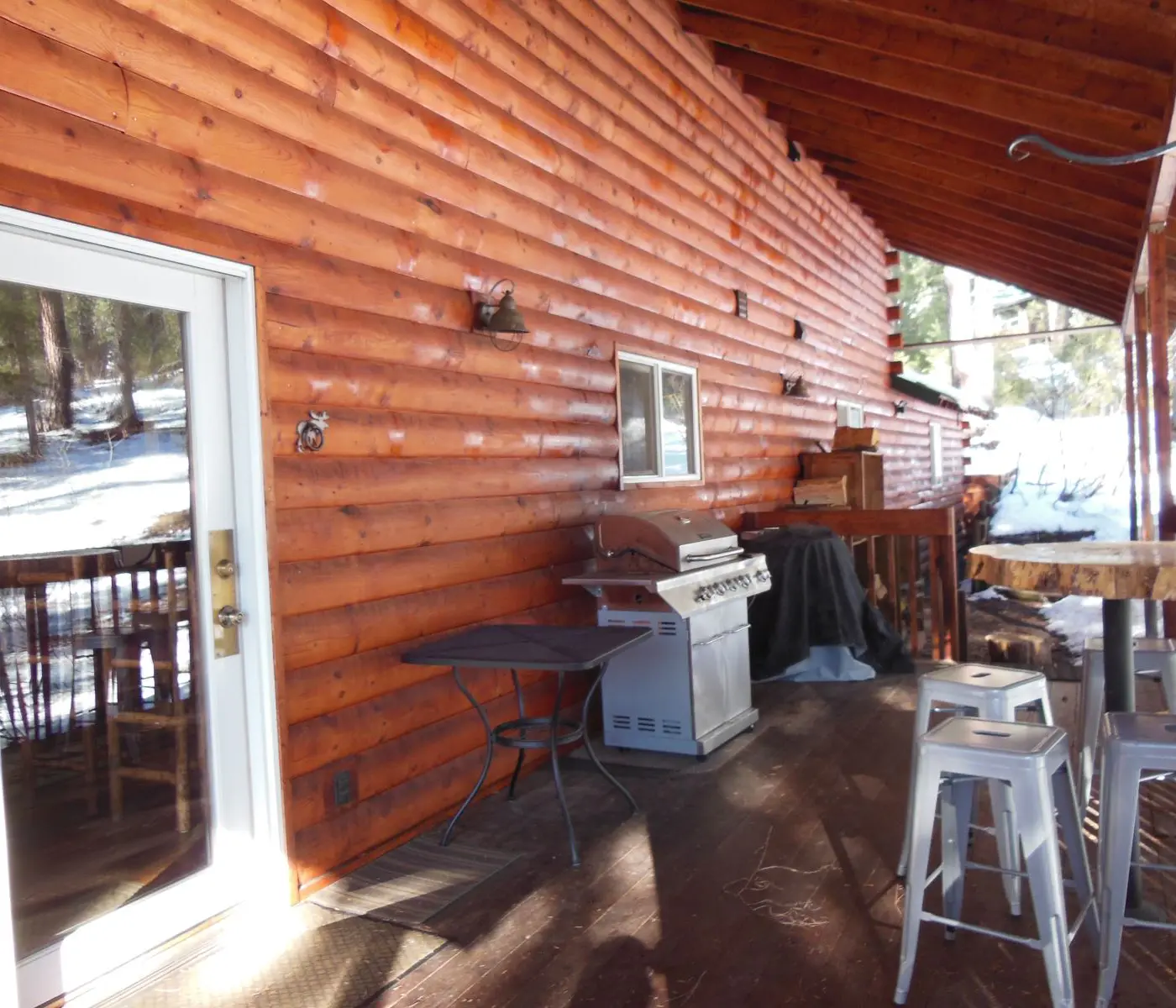 Middlefork River Chalet