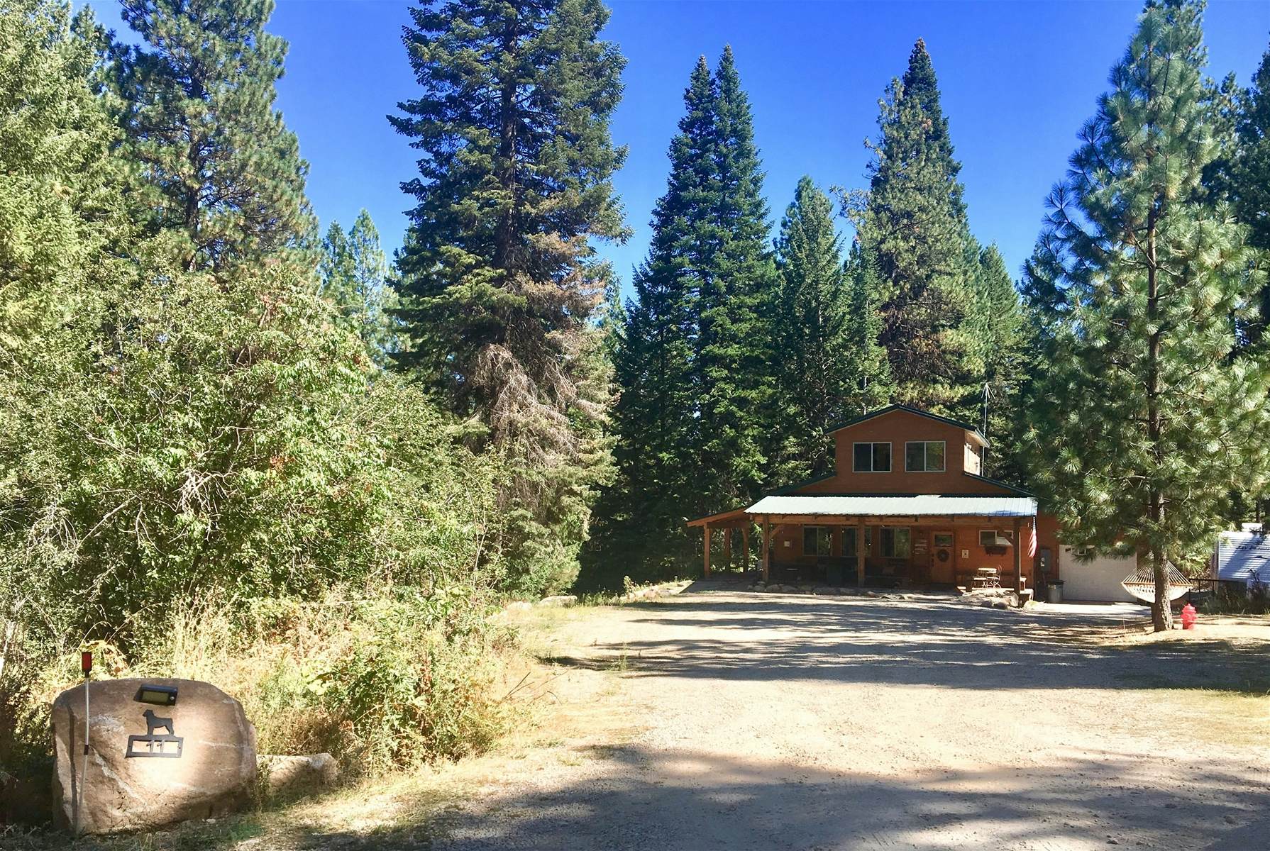 Shadow Pines Cabin (Partially Handicap Accessible)