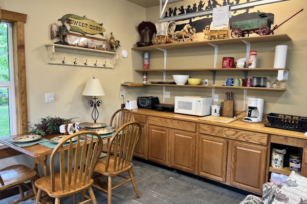 Escape to Nature in This Cozy Riverfront Cabin