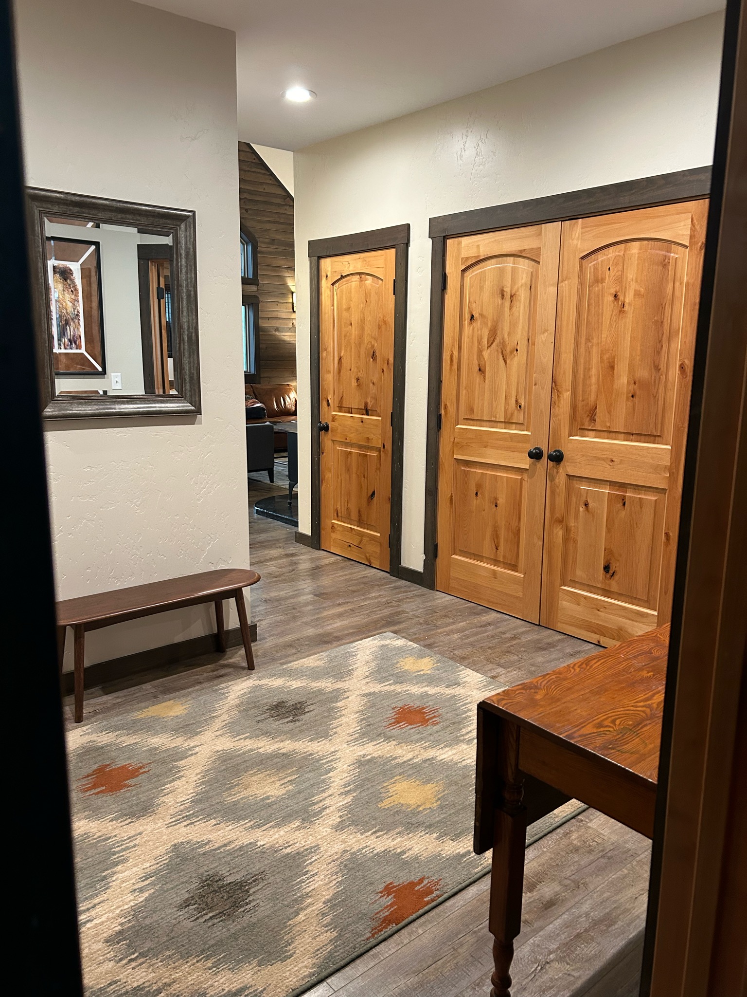 Forest Seclusion Sleeping 10.  Hot Tub, Pets, WIFI and Geothermal Pool Access!