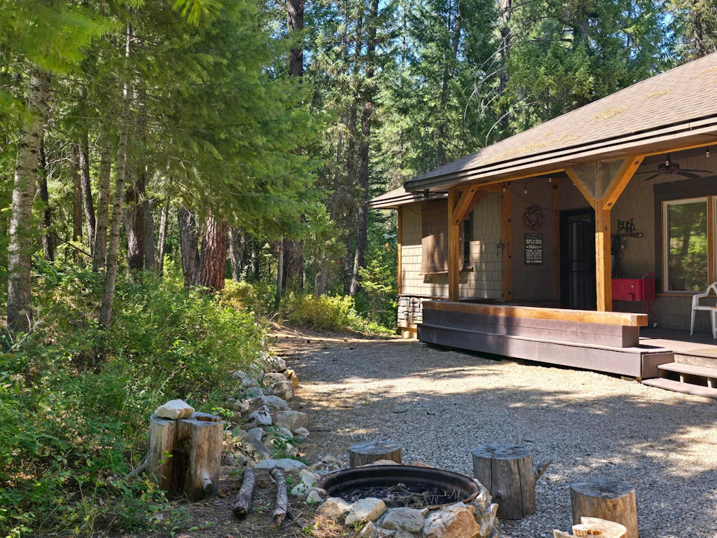 Three Kubs Cabin
