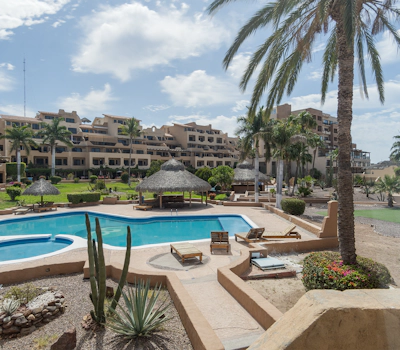 Las Glorias LGG-12 Villa