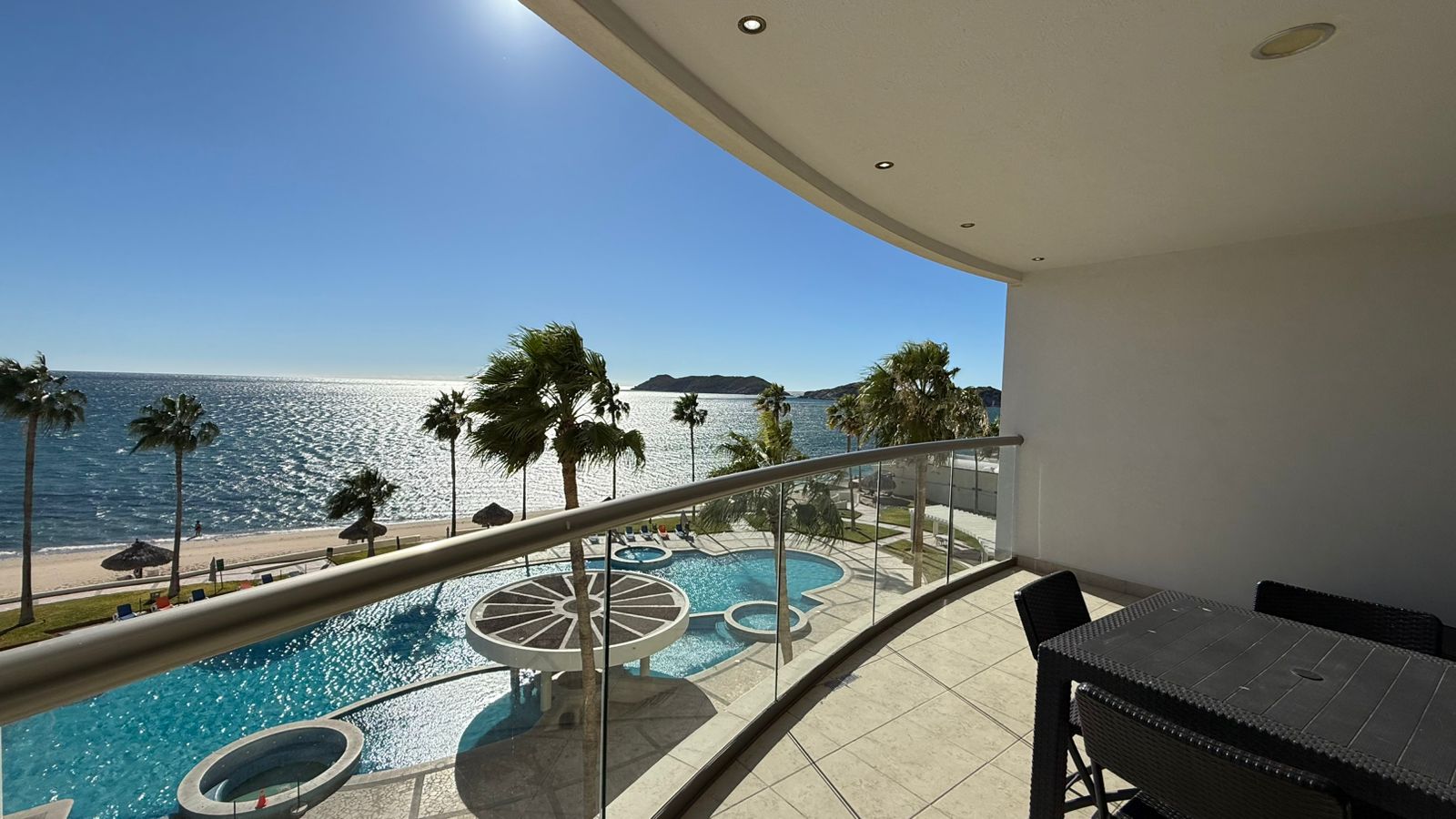 Nice condominium in playa blanca