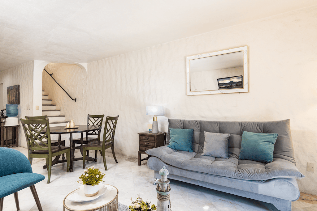 Condo 110 in Las Glorias