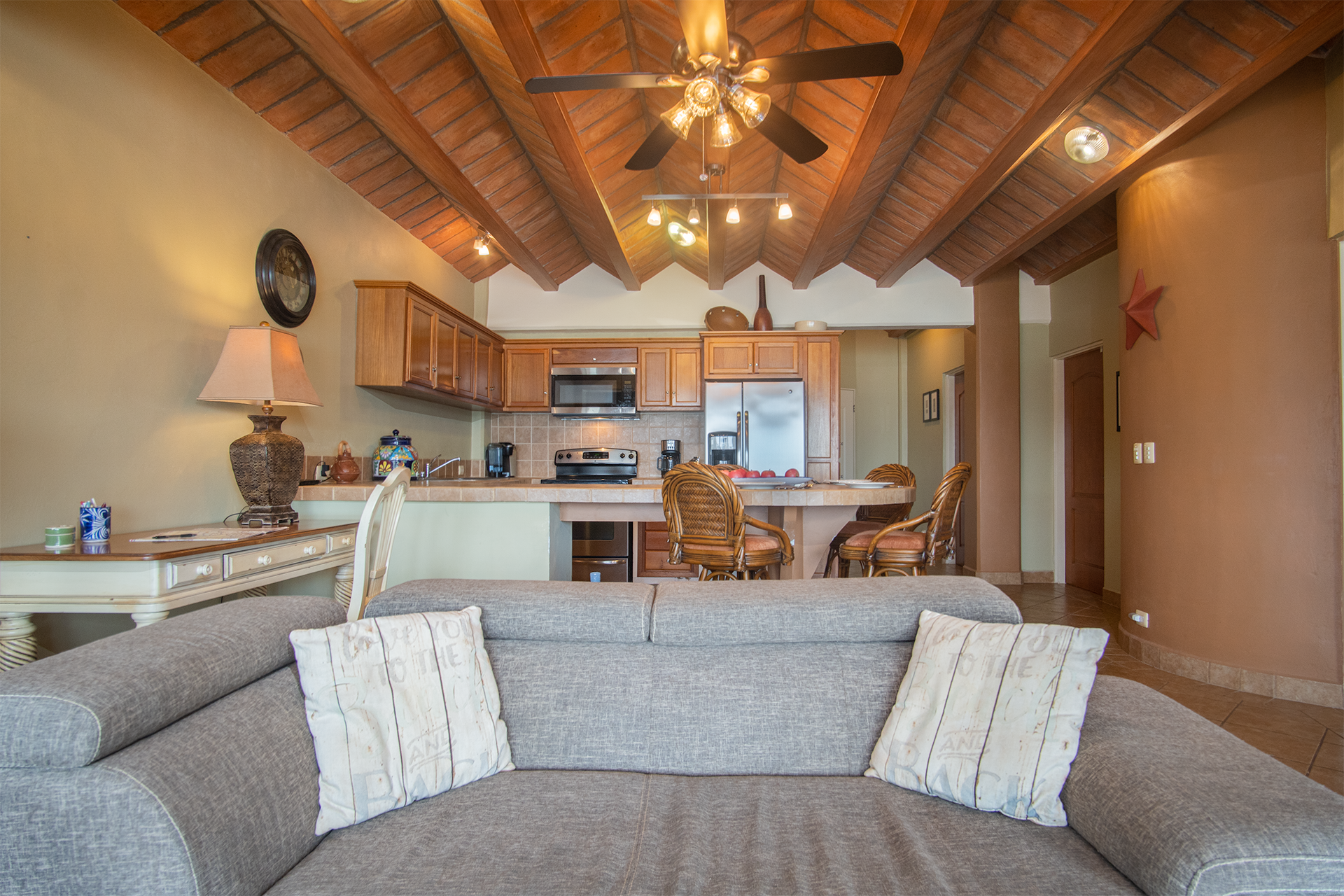 Beautiful condo in Villa Bahia with ocean view!!