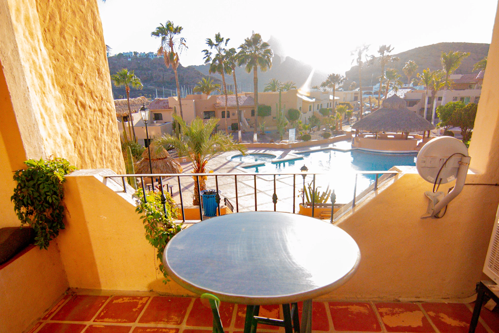 Las Glorias Las Glorias 105