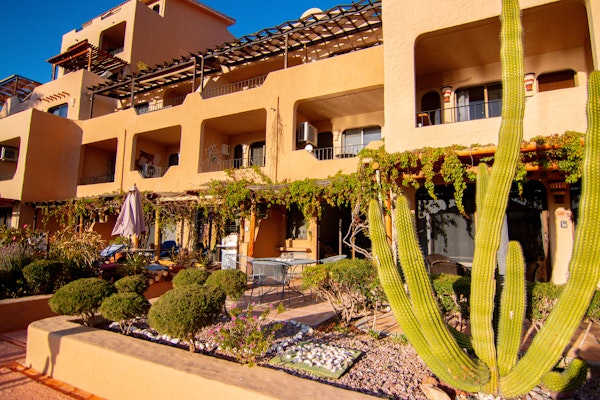 Las Glorias Condo 105