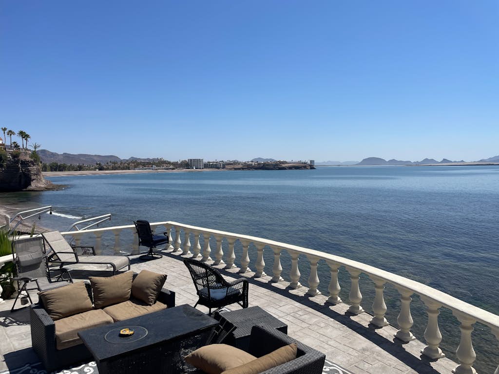 Beautiful Casita oceanfront