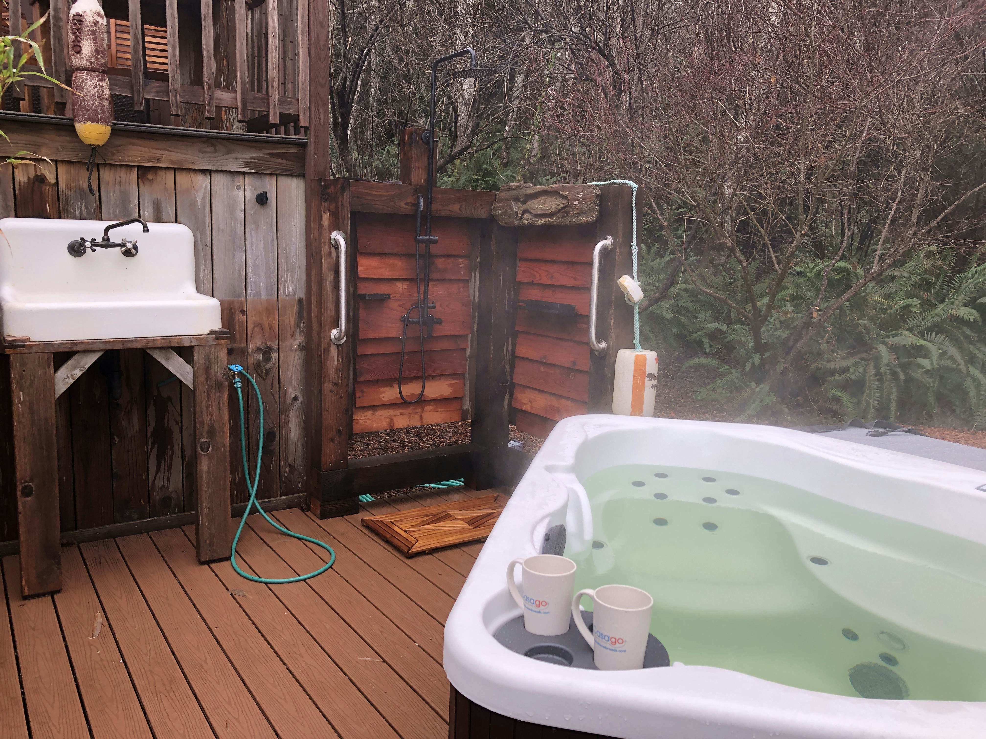 Scotty Point Cabin on the Bluff