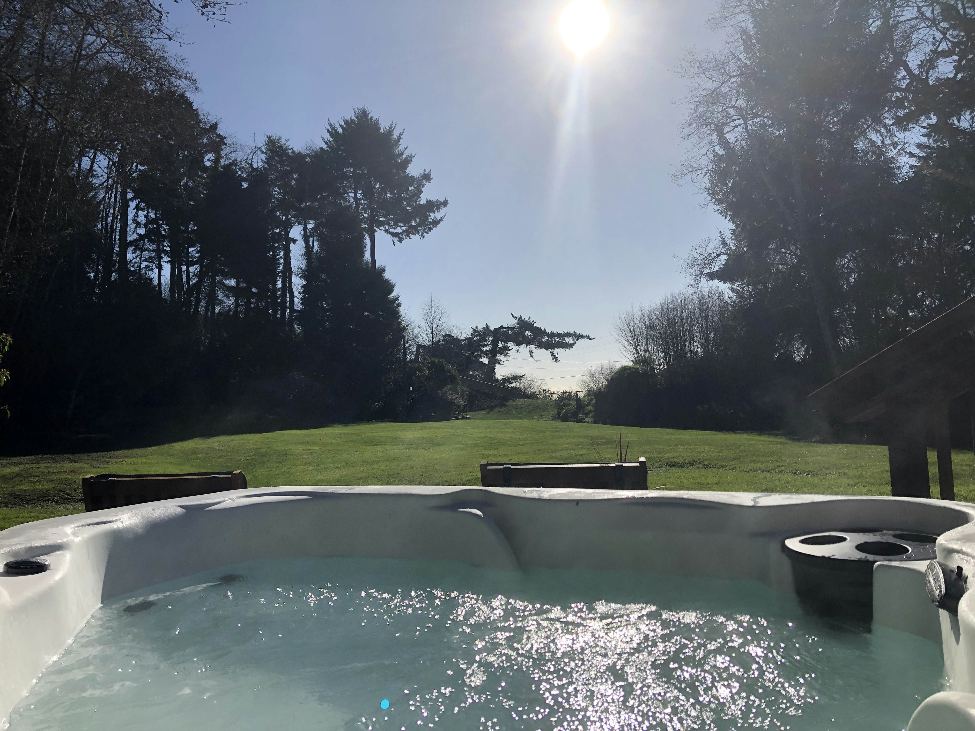 Scotty Point Cabin on the Bluff