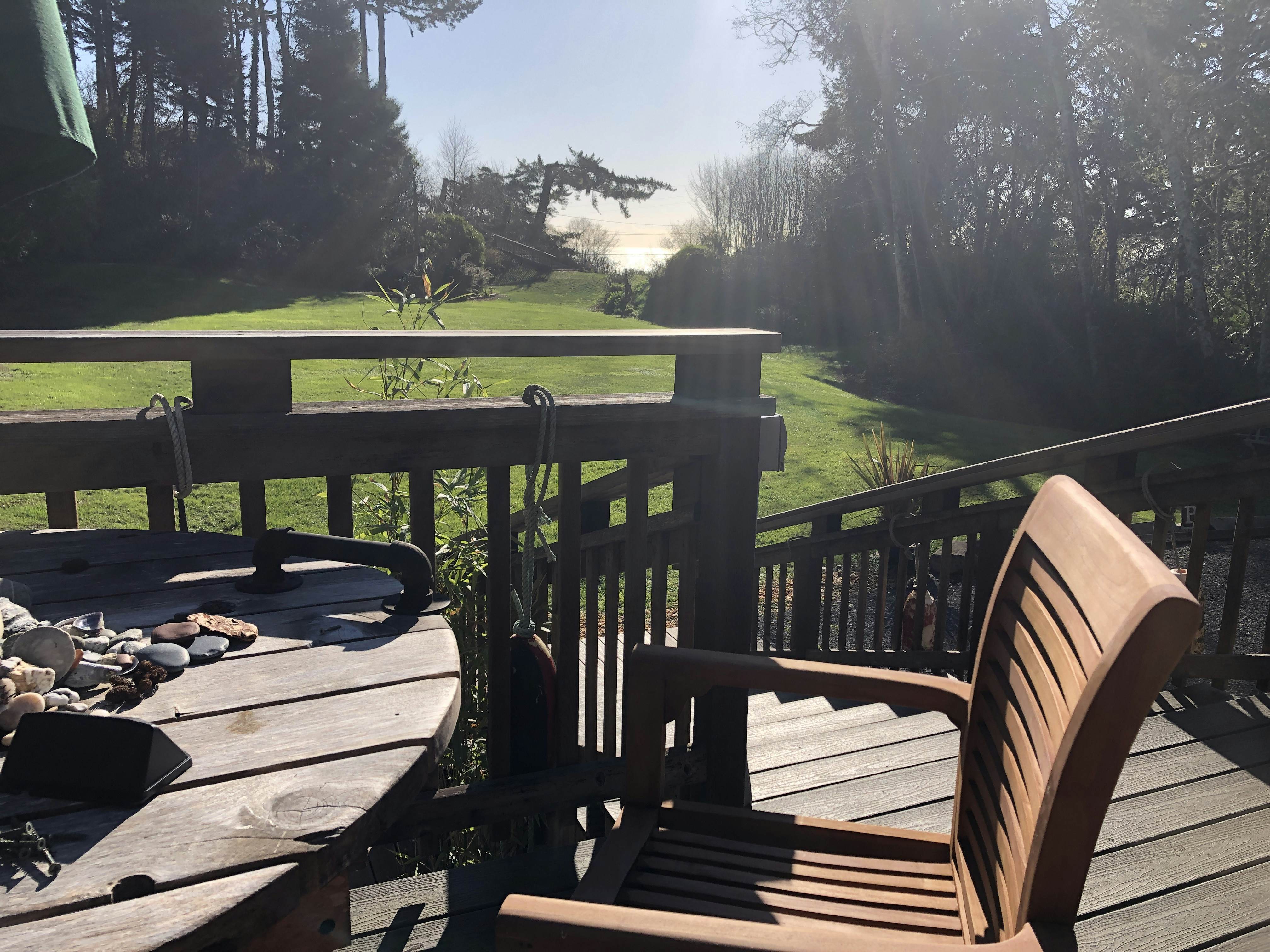 Scotty Point Cabin on the Bluff