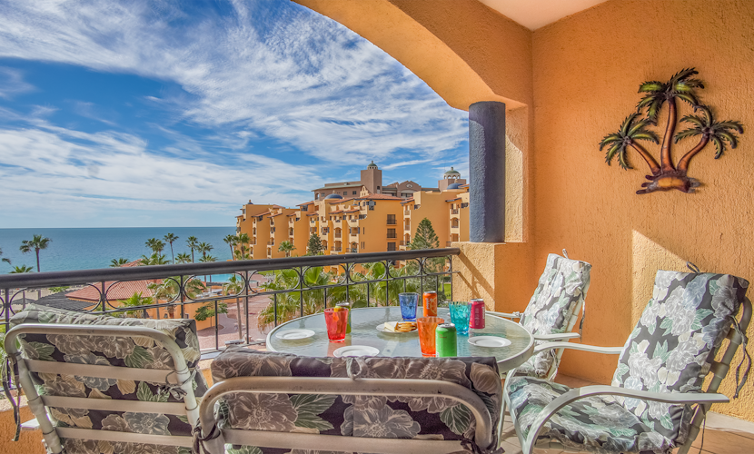 Princesa Resort D-404 The Pelican Reef Comfy Perfect Staycation Ocean View Condo