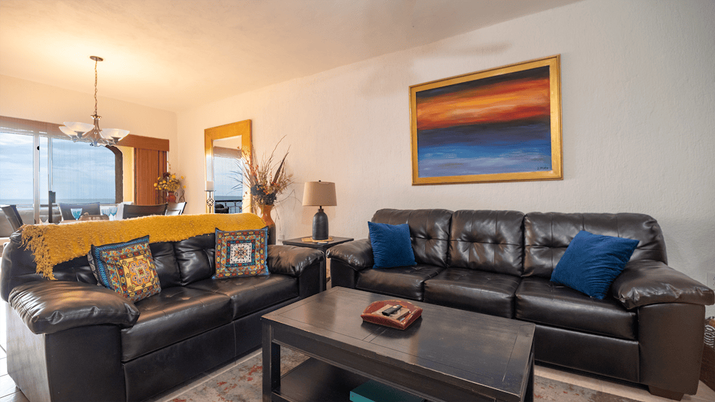 Princesa Resort E-407 Fore Shore Retreat Organized Ocean Front Condo