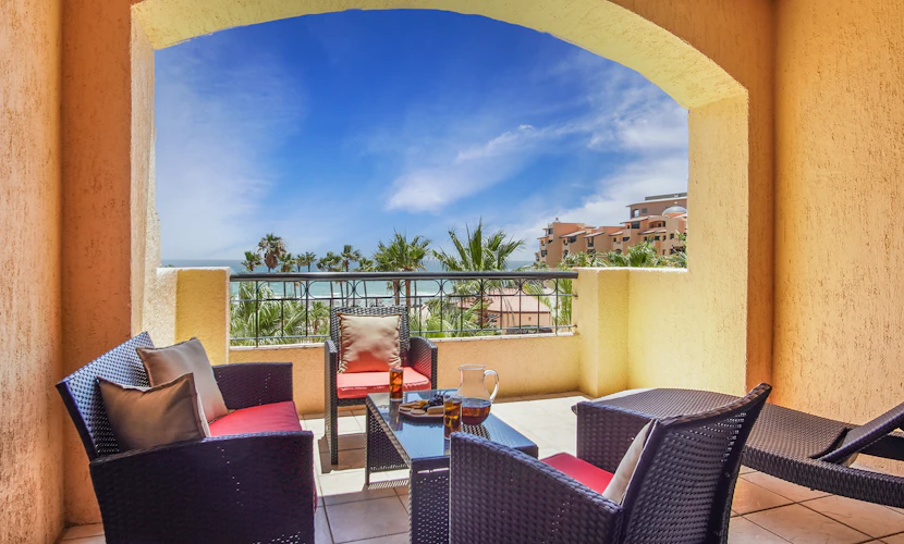 Princesa Resort D-307 Pelican's Post Ocean View Chic Condo