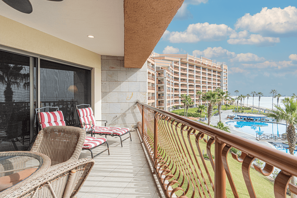 Sonoran Sun W-305 Paradise-N-Sun Relaxing Getaway Ocean Front Condo