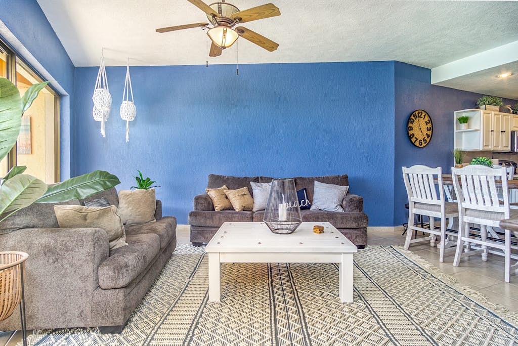 Sonoran Sea East 904 Quaint Cozy and Comfy Ocean View Condo