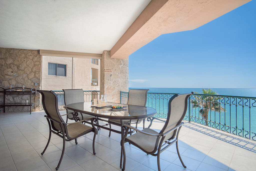 Sonoran Sea E-401 Feeling tip' Sea In Paradise Bright Oceanfront Condo