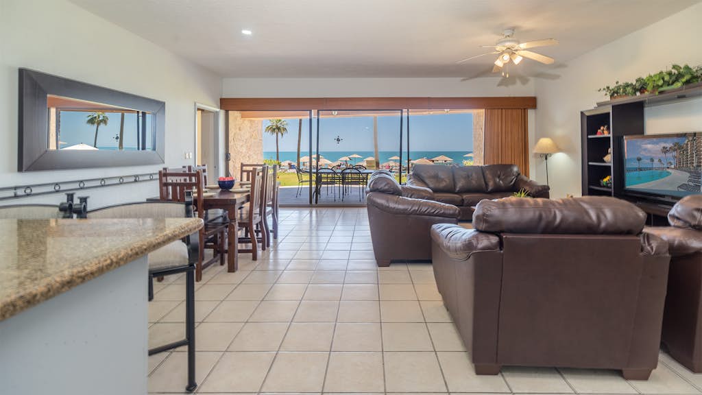 Sonoran Sea E-108 Sea-Gem Spectacular Spacious Oceanfront Condo