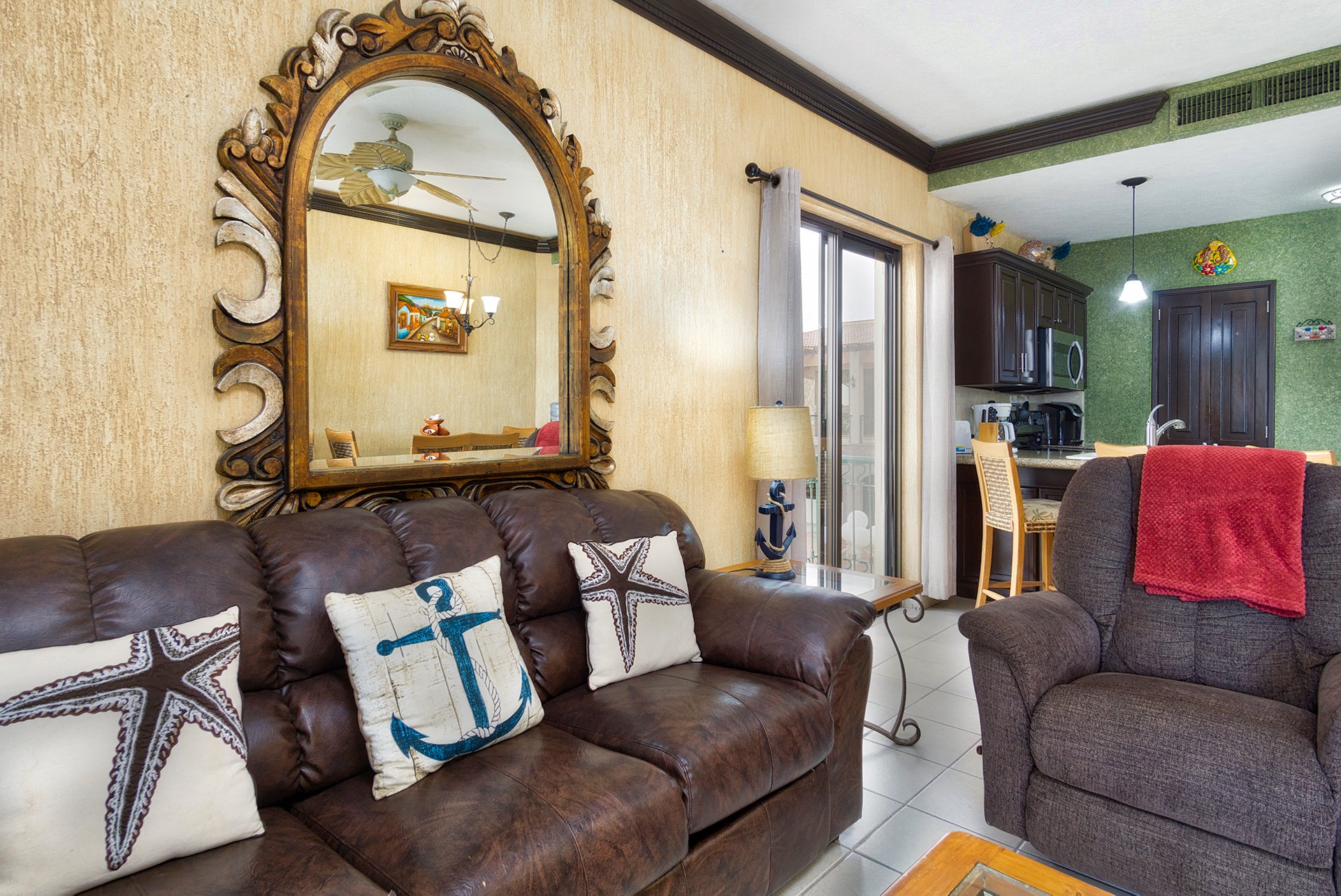 Sonoran Sea E-212 Sea-Shell Hive Refreshing Oceanfront Condo