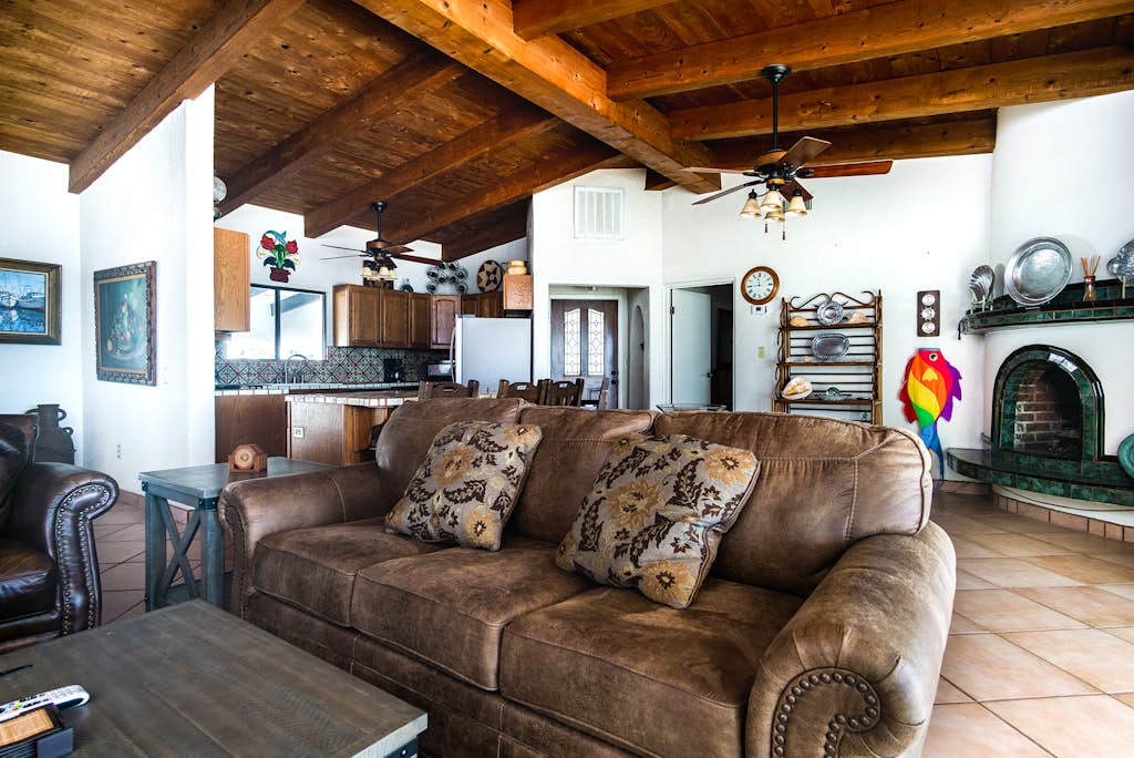 Buenaventura Sleek Oceanfront Home @ Las Conchas