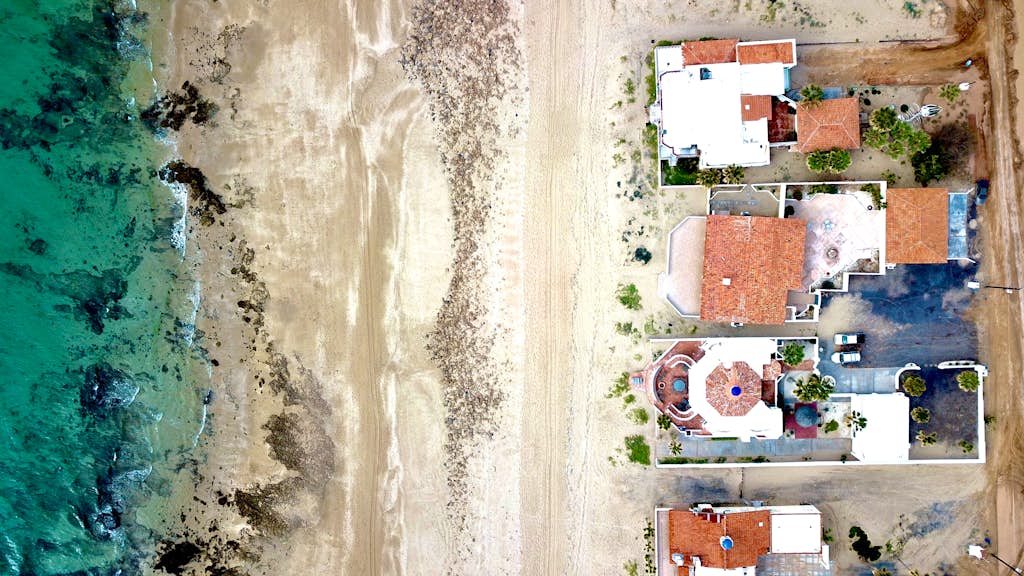 Buenaventura Sleek Oceanfront Home @ Las Conchas