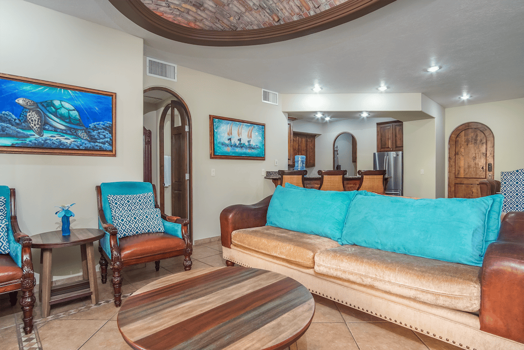 Bella Sirena BB 101 Ultra Modern Ground Floor Large Patio Ocean Front Condo