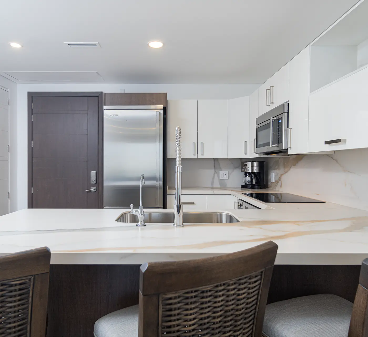 Encantame Towers Velero 403