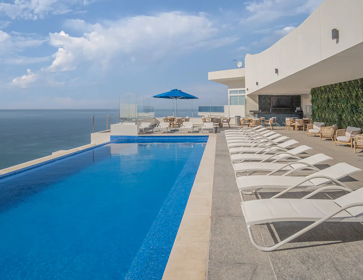 Encantame Towers Velero 403