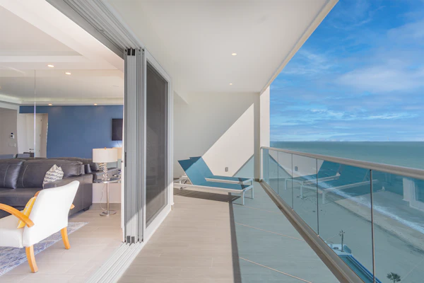 Splash in The New Lazy River and Sleep In Luxury Encantame C-1104