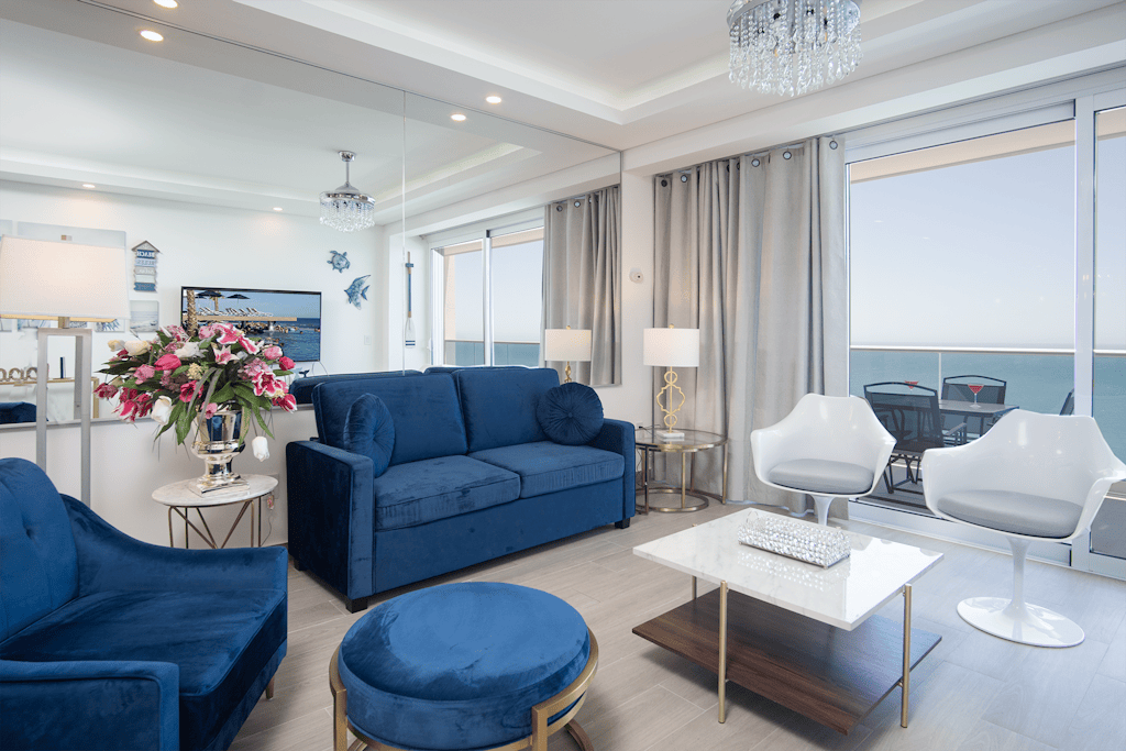 Splash in The New Lazy River and Sleep In Luxury Encantame C2102