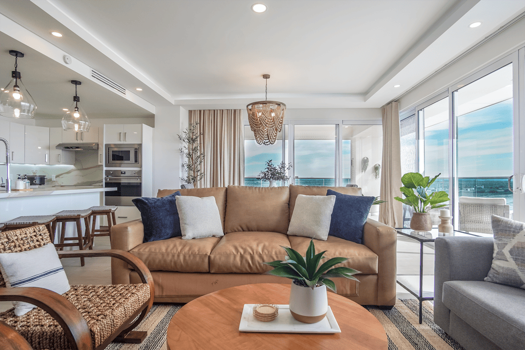 Awesome 3 bedroom condo Encantame Tower E 301