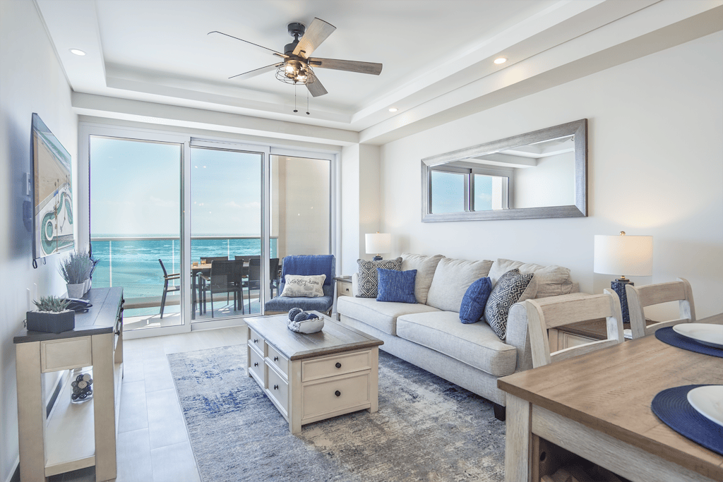 Sublime 1 bedroom condo Encantame Towers Verano 503