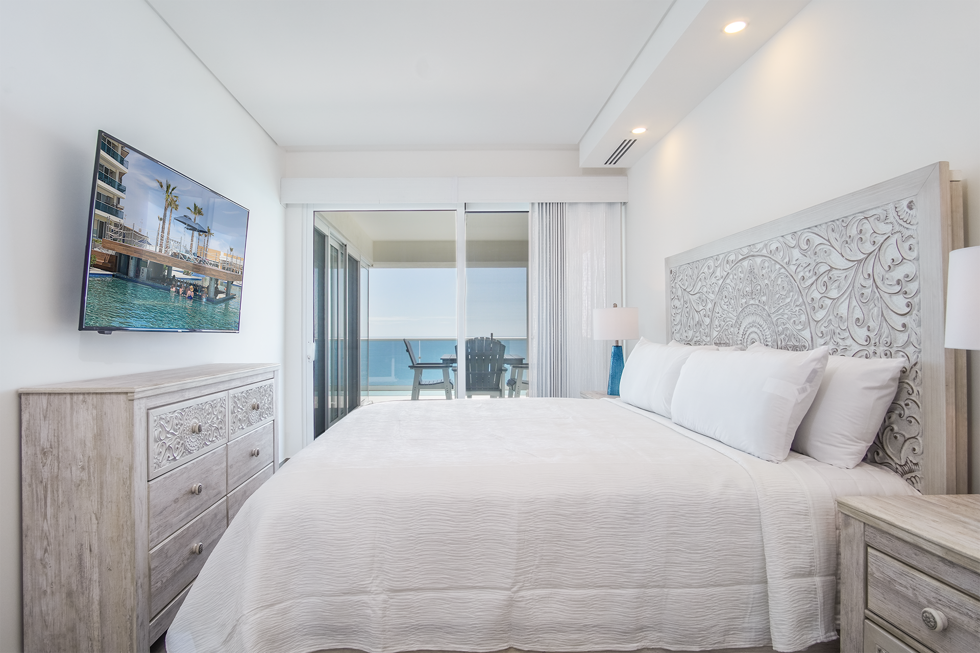 Breathtaking 3 bedroom condo Encantame Towers Velero 1801