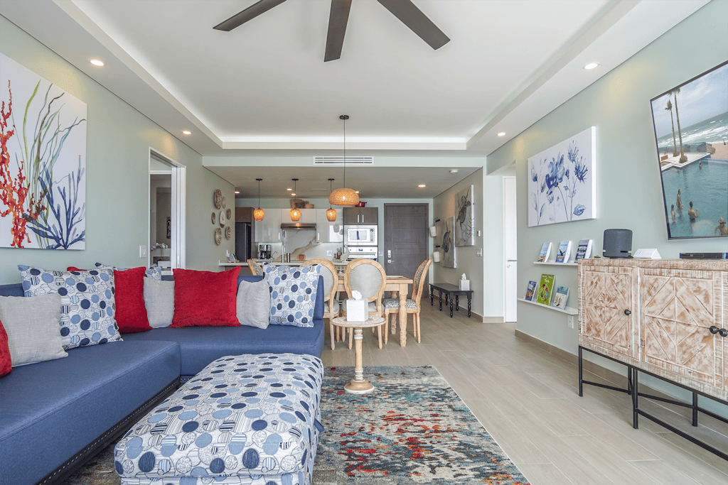 Beautiful 2 bedroom condo Encantame Tower E 802