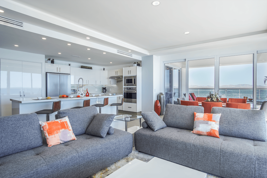 Sublime 3 bedroom condo Encantame Towers Verano 801