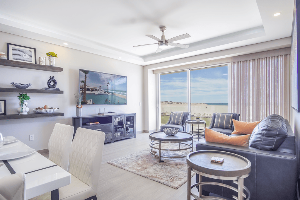 Spectacular 2 bedroom condominium Encantame E102