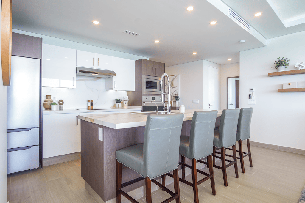 Luxury modern condo at Encantame Towers E1405