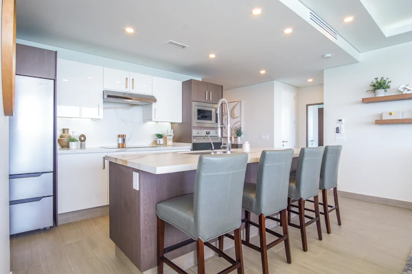 Luxury modern condo at Encantame Towers E1405