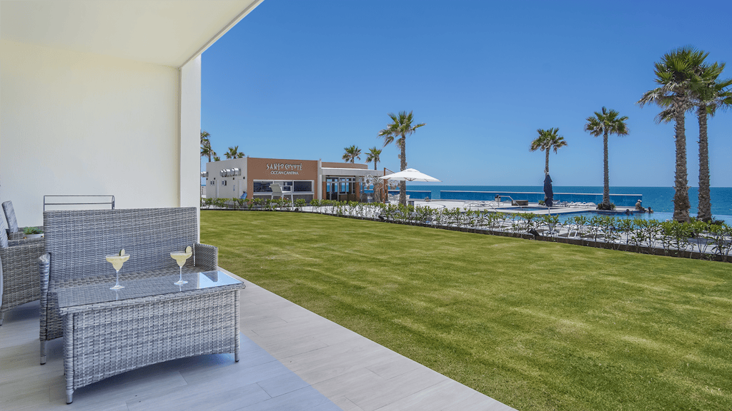 Lovely 2 bedroom condo Encantame Towers Velero 104